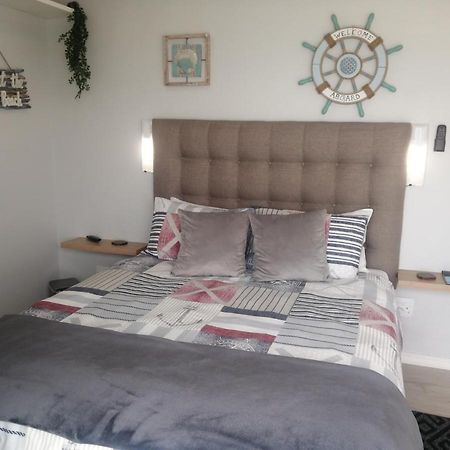 Ocean Room @ 66 Fynbos Mosselbaai Buitenkant foto