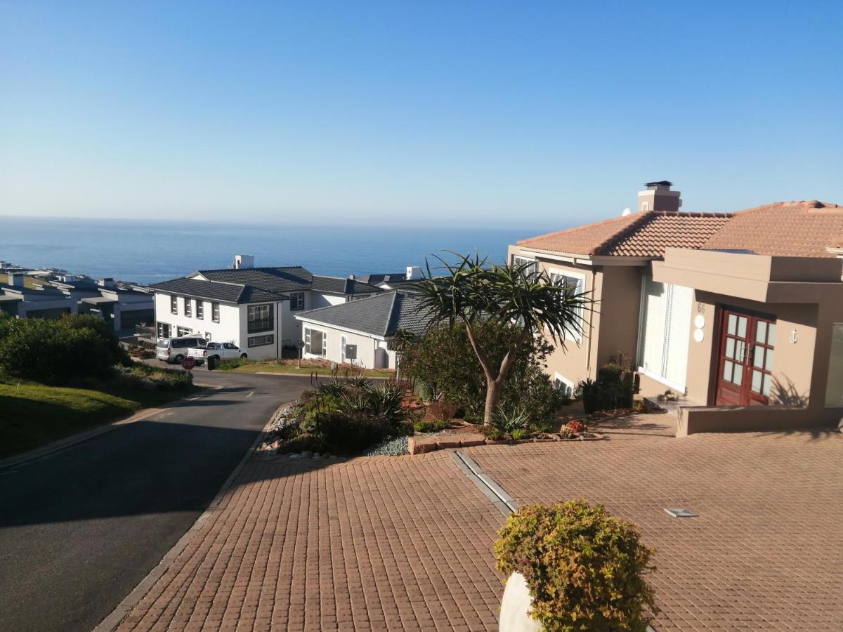 Ocean Room @ 66 Fynbos Mosselbaai Buitenkant foto